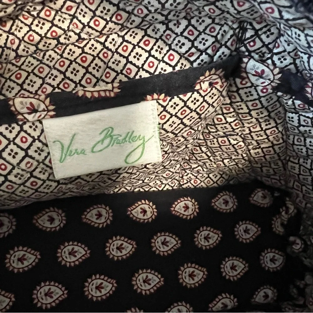Vintage VERA BRADLEY Classic Black 2006 Little Betsey Red White Floral Zipper - Picture 13 of 14